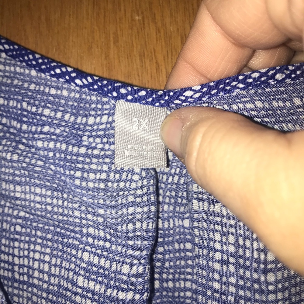 Blouse - Picture 2 of 2